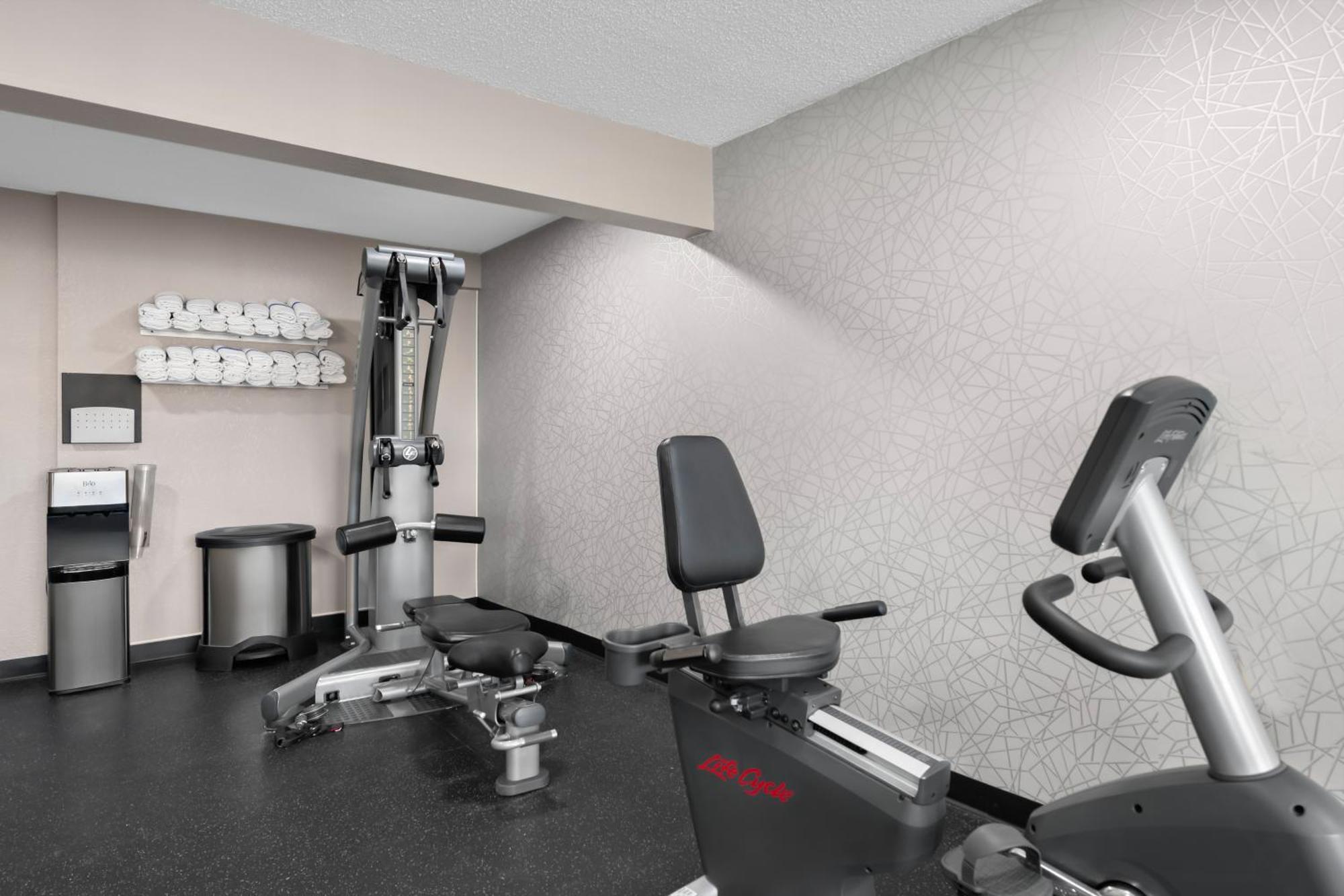 Country Inn & Suites By Radisson, Coon Rapids, Mn Bagian luar foto