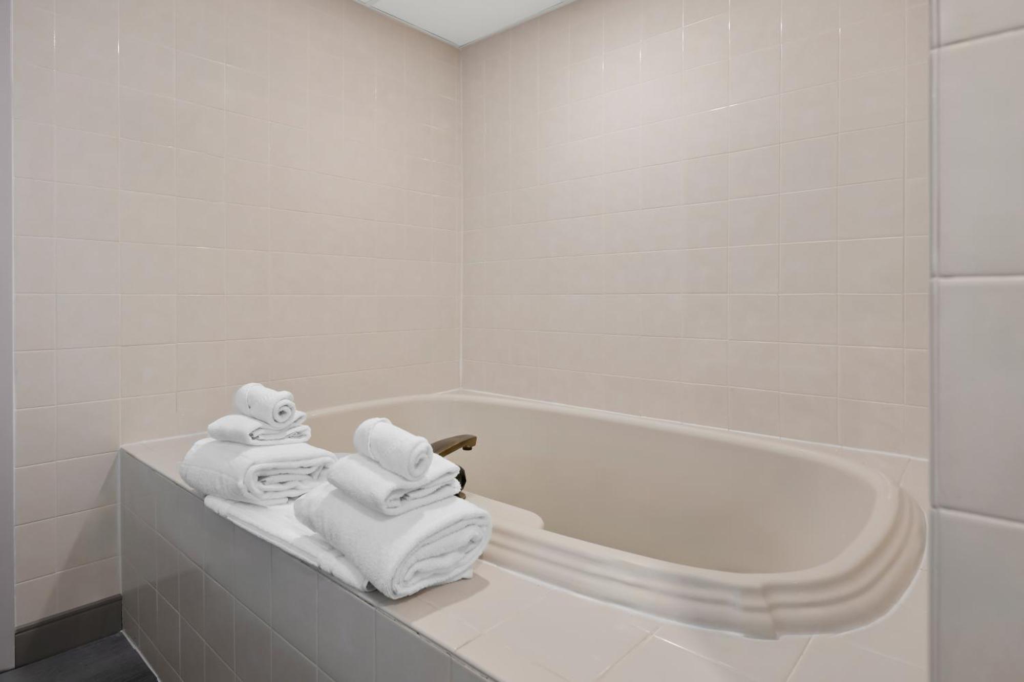 Country Inn & Suites By Radisson, Coon Rapids, Mn Bagian luar foto