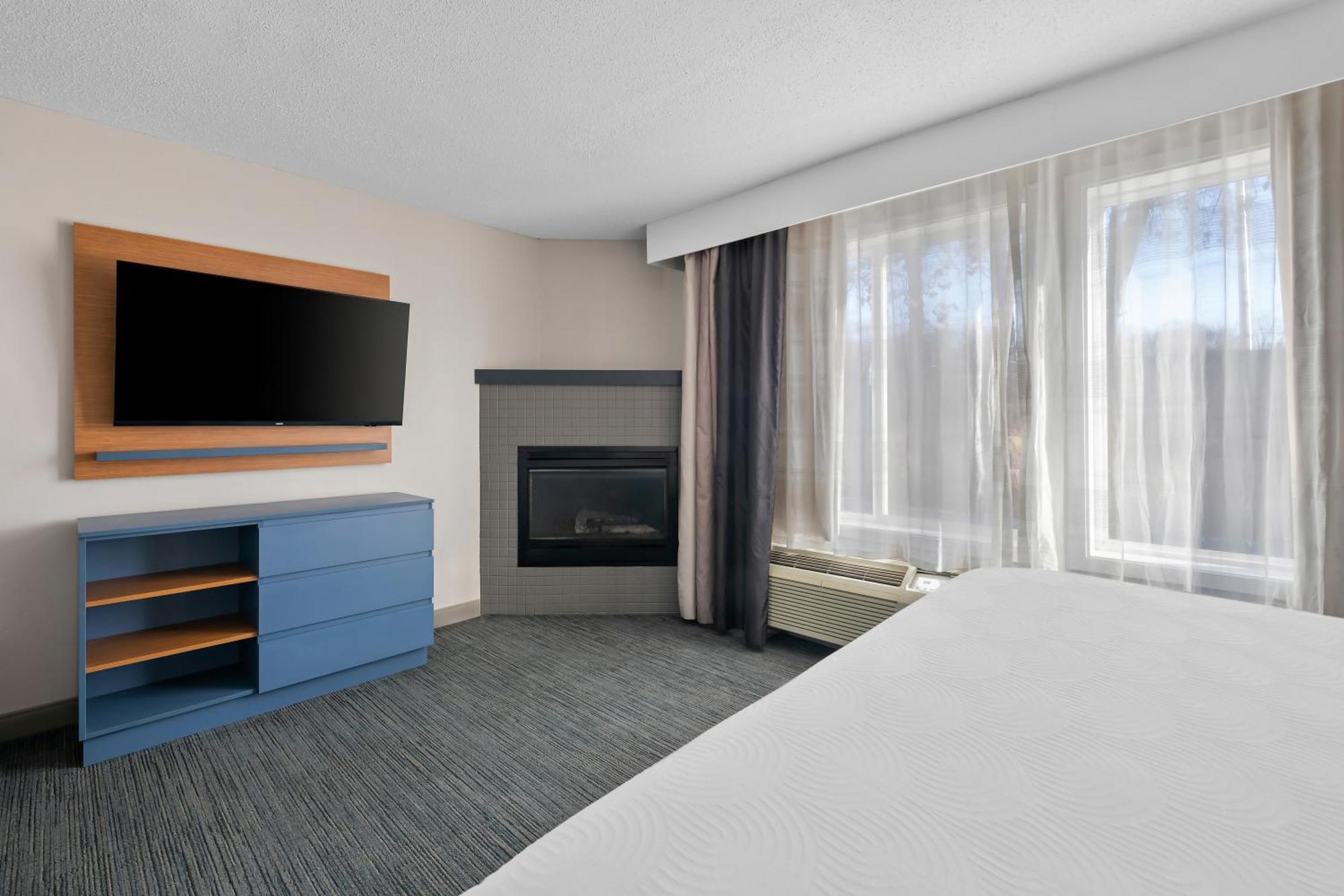 Country Inn & Suites By Radisson, Coon Rapids, Mn Bagian luar foto
